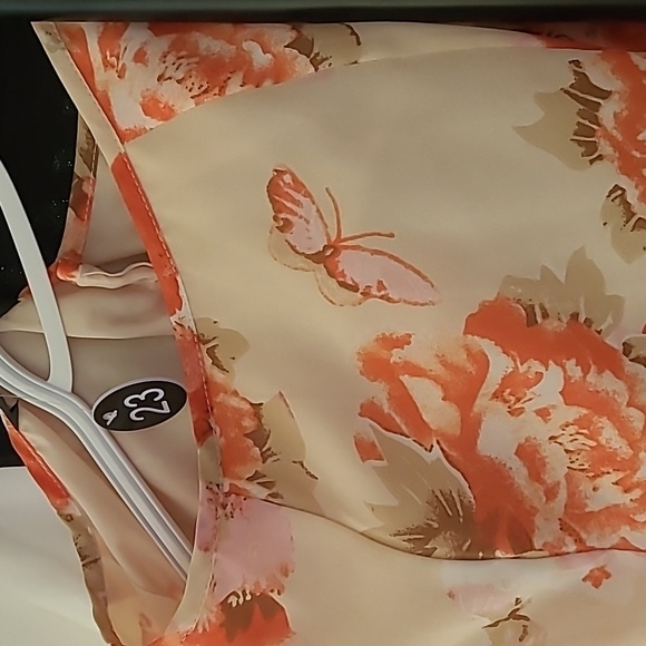 #023 Louben Women sz 16 (Fit 10-12) Butterfly & flowers lined skirt. One Only! - Picture 6 of 6